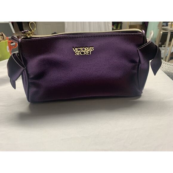 Vintage Victoria's Secret Purple MakeUp Bag - Picture 2 of 3